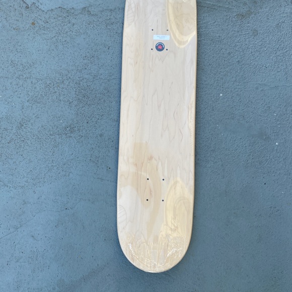 Jurassic 5 Black Wood Grain skateboard DECK New.
7 ply Canadian maple 🍁 - Picture 6 of 6
